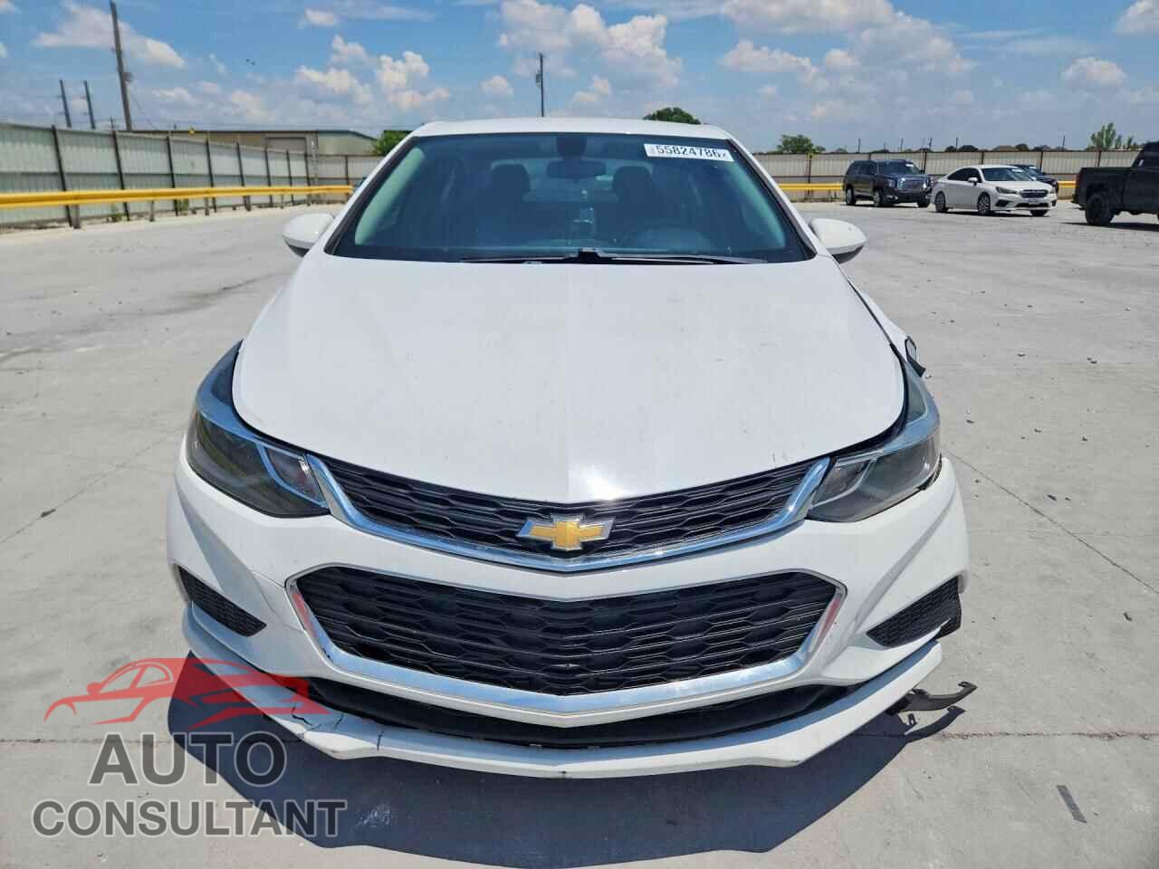 CHEVROLET CRUZE 2018 - 1G1BE5SM0J7242554