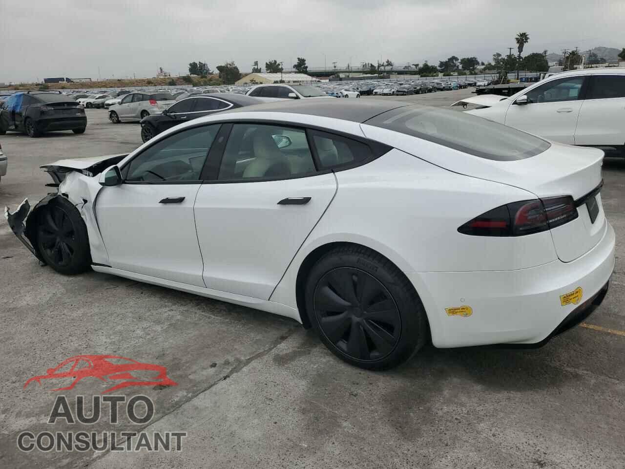 TESLA MODEL S 2022 - 5YJSA1E50NF475205
