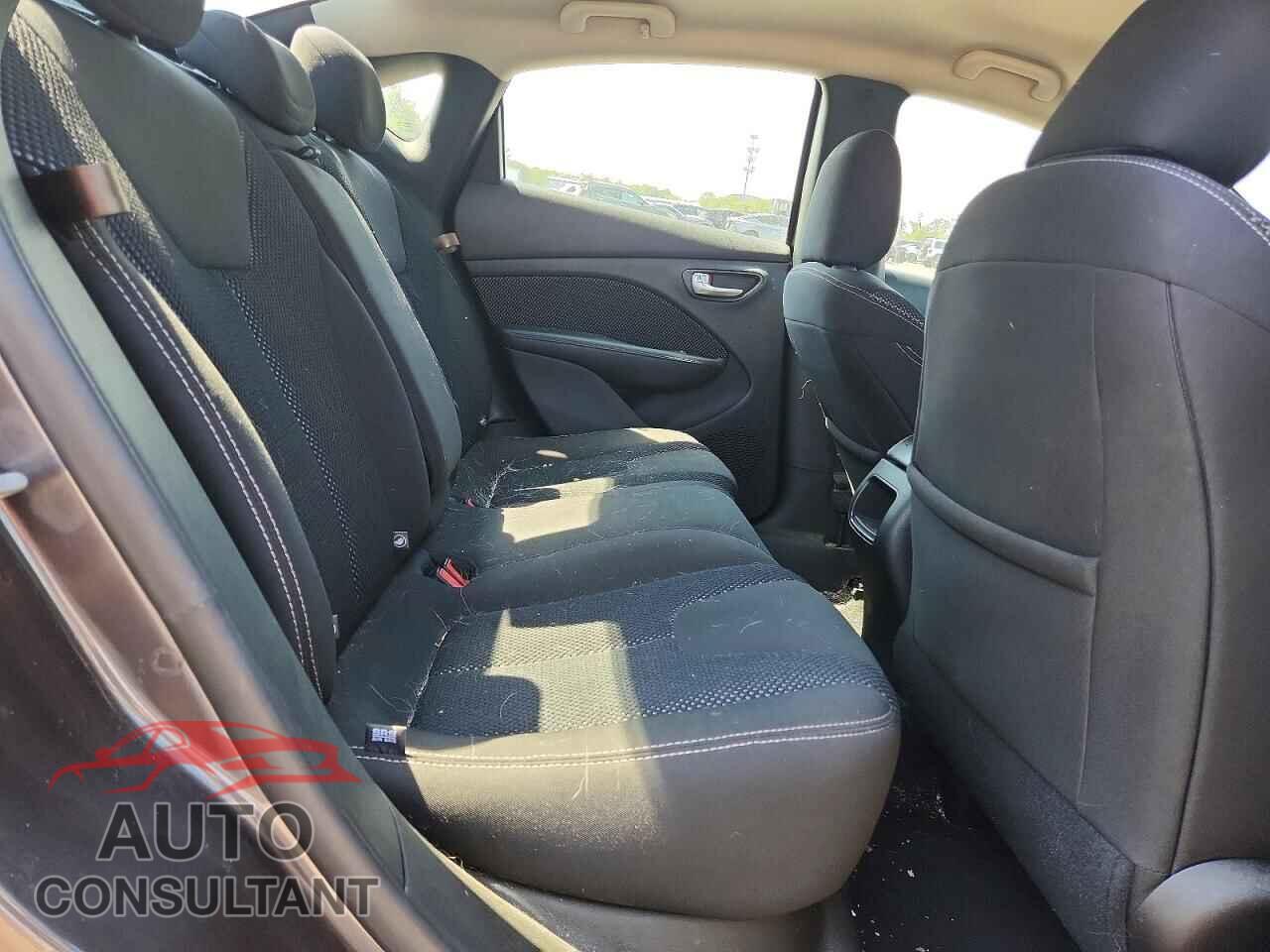 DODGE DART 2015 - 1C3CDFBB5FD337286