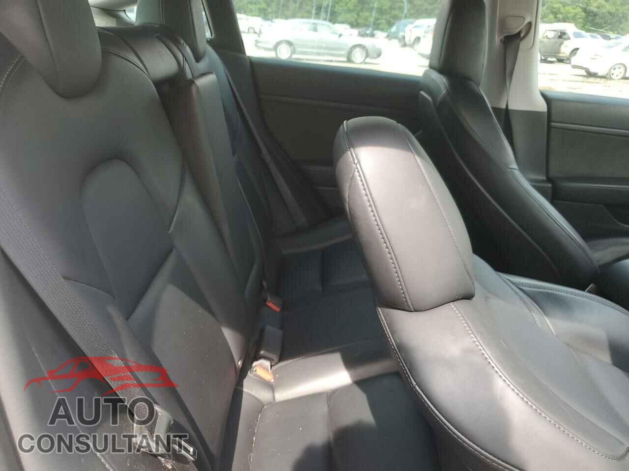 TESLA MODEL 3 2020 - 5YJ3E1EA0LF598635