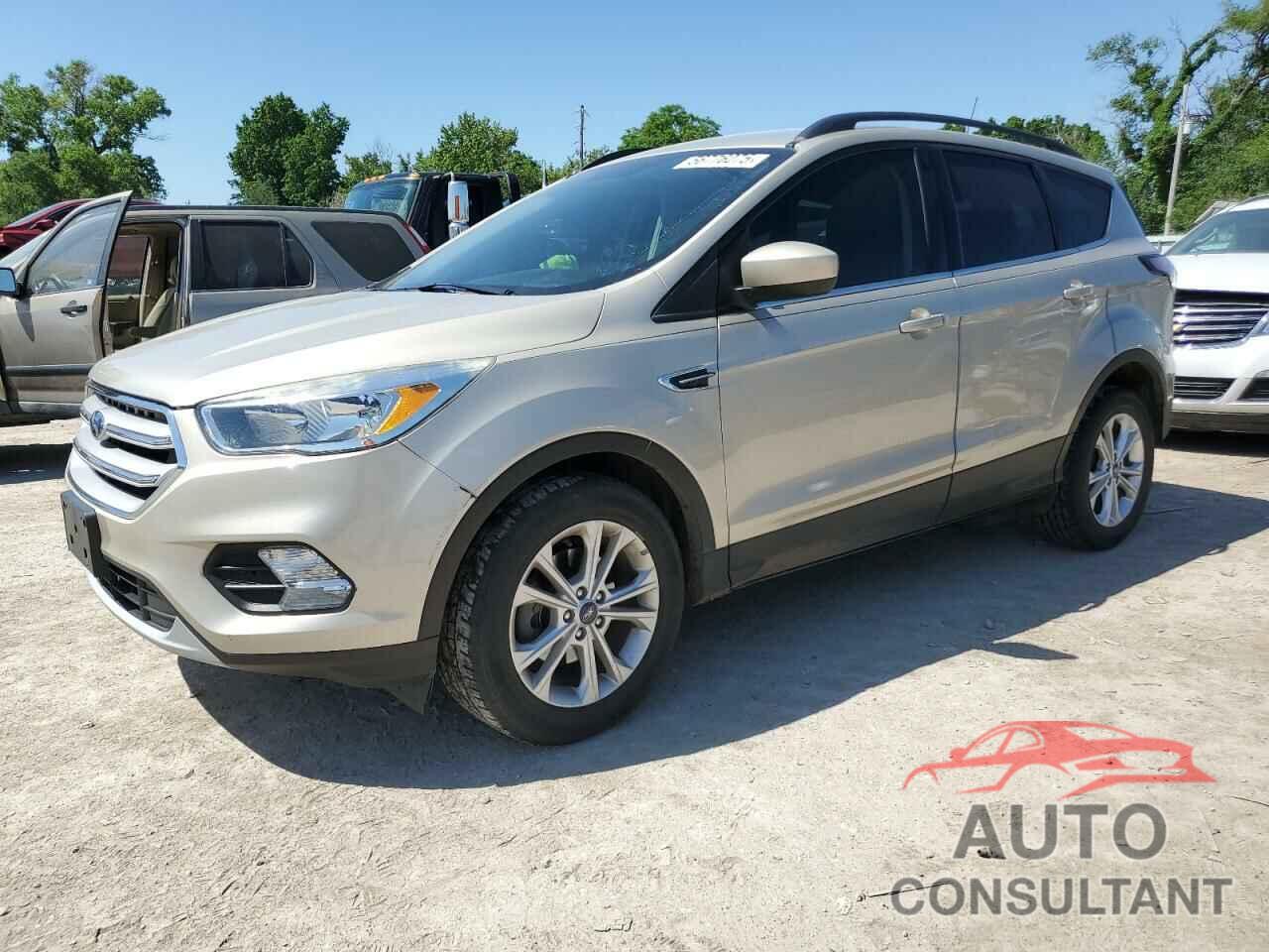 FORD ESCAPE 2018 - 1FMCU0GD3JUD04424