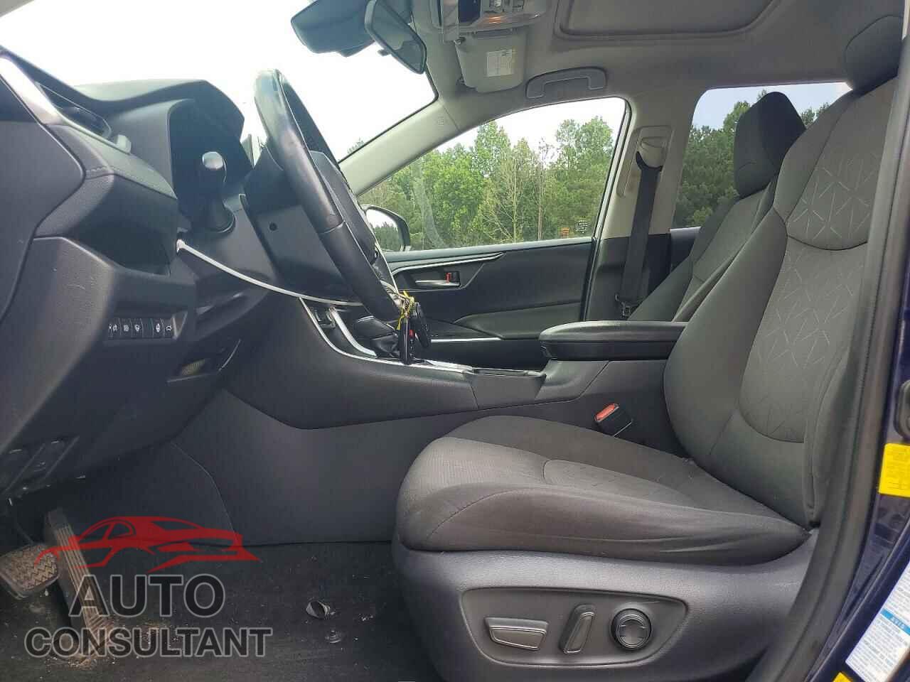 TOYOTA RAV4 2019 - JTMP1RFV8KJ006452