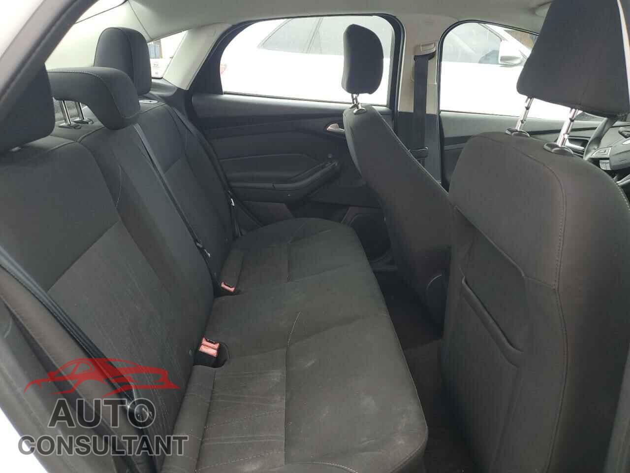 FORD FOCUS 2016 - 1FADP3F20GL290276