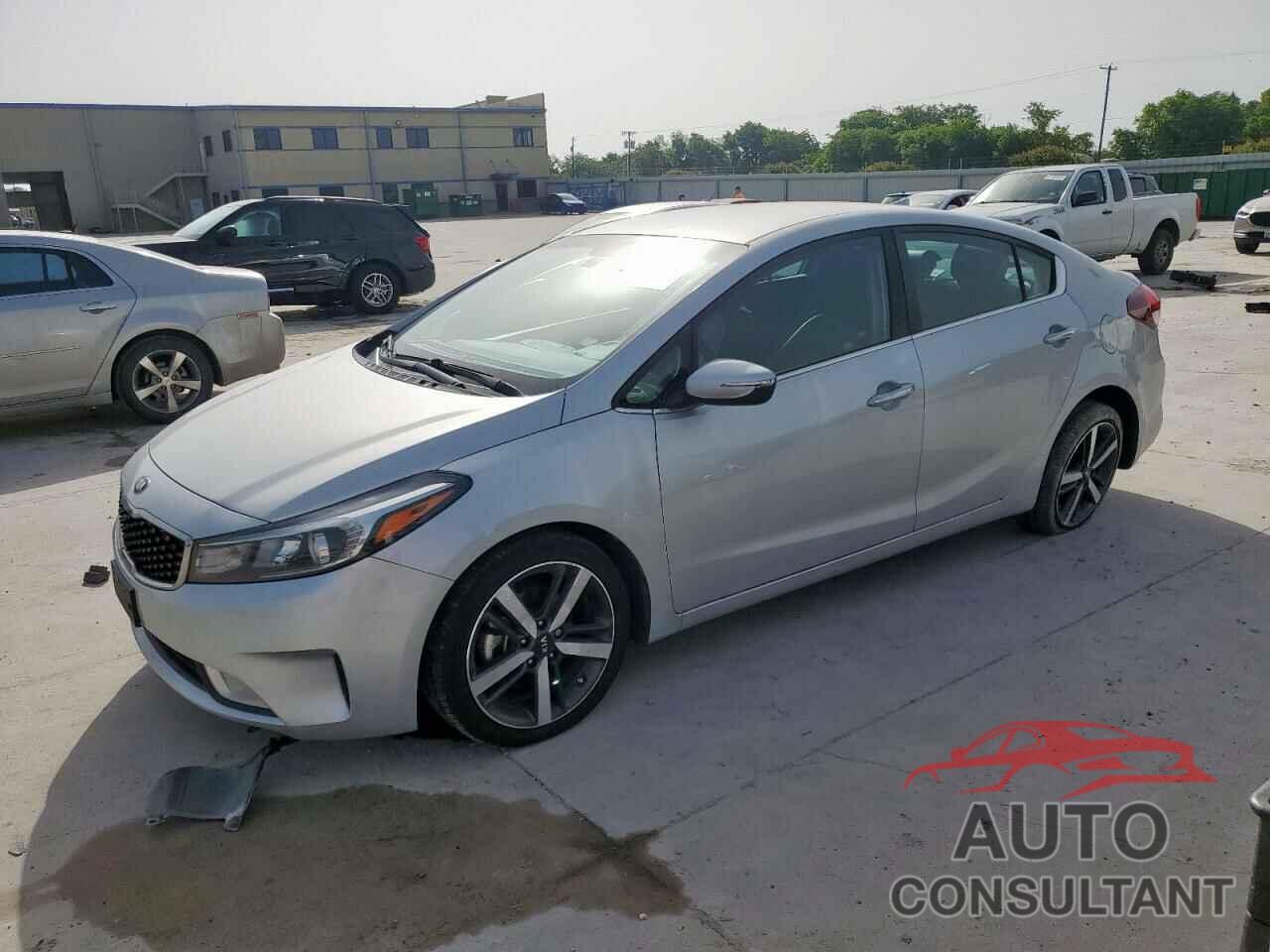 KIA FORTE 2018 - 3KPFL4A8XJE230294