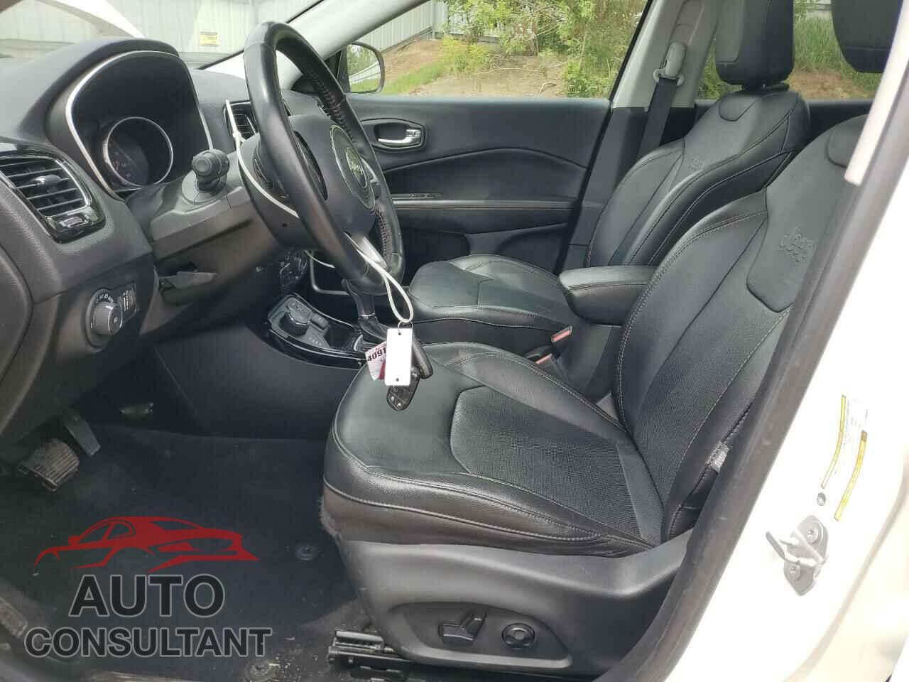 JEEP COMPASS 2020 - 3C4NJDCB5LT193843