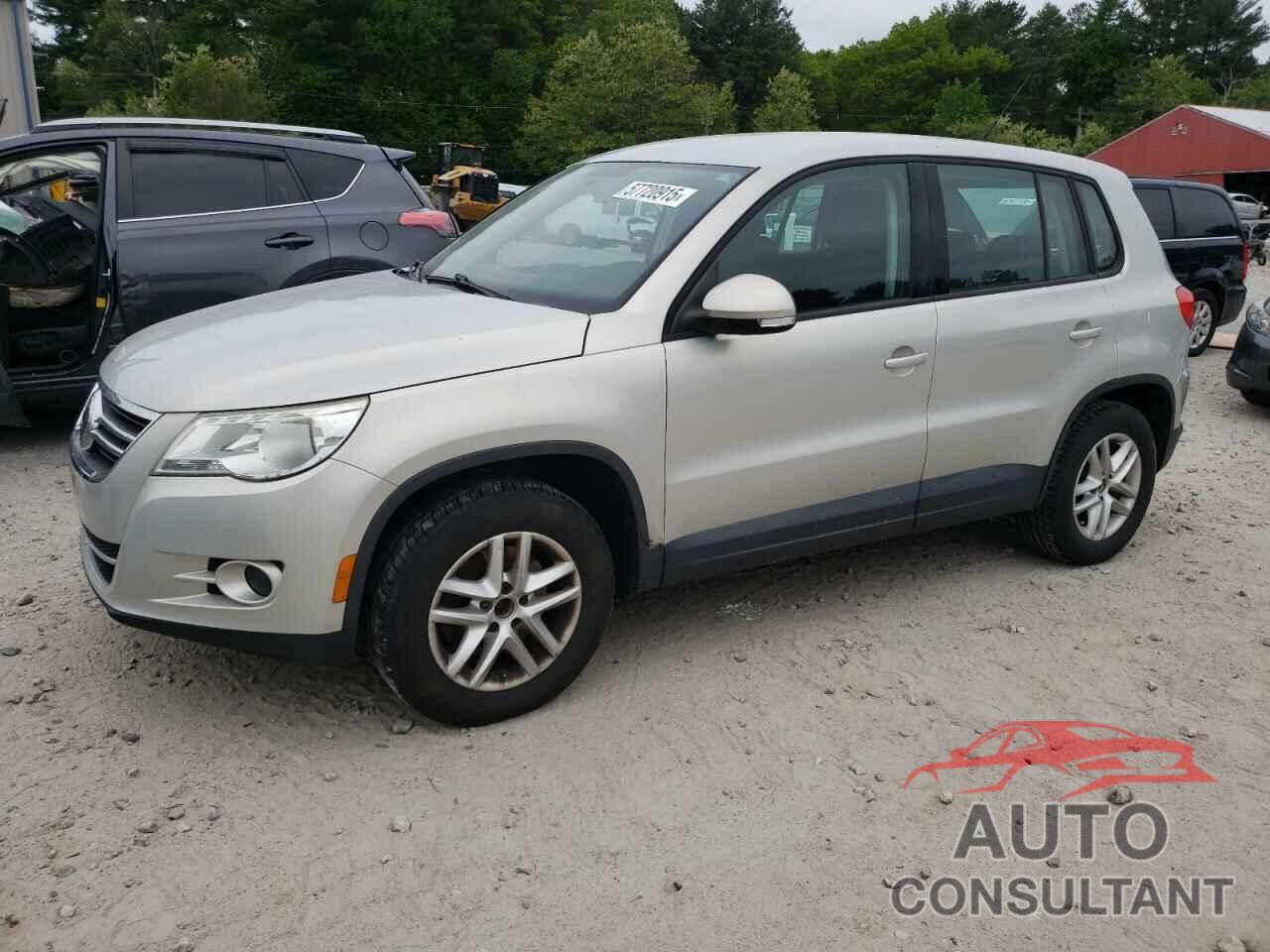 VOLKSWAGEN TIGUAN 2011 - WVGBV7AX1BW536143