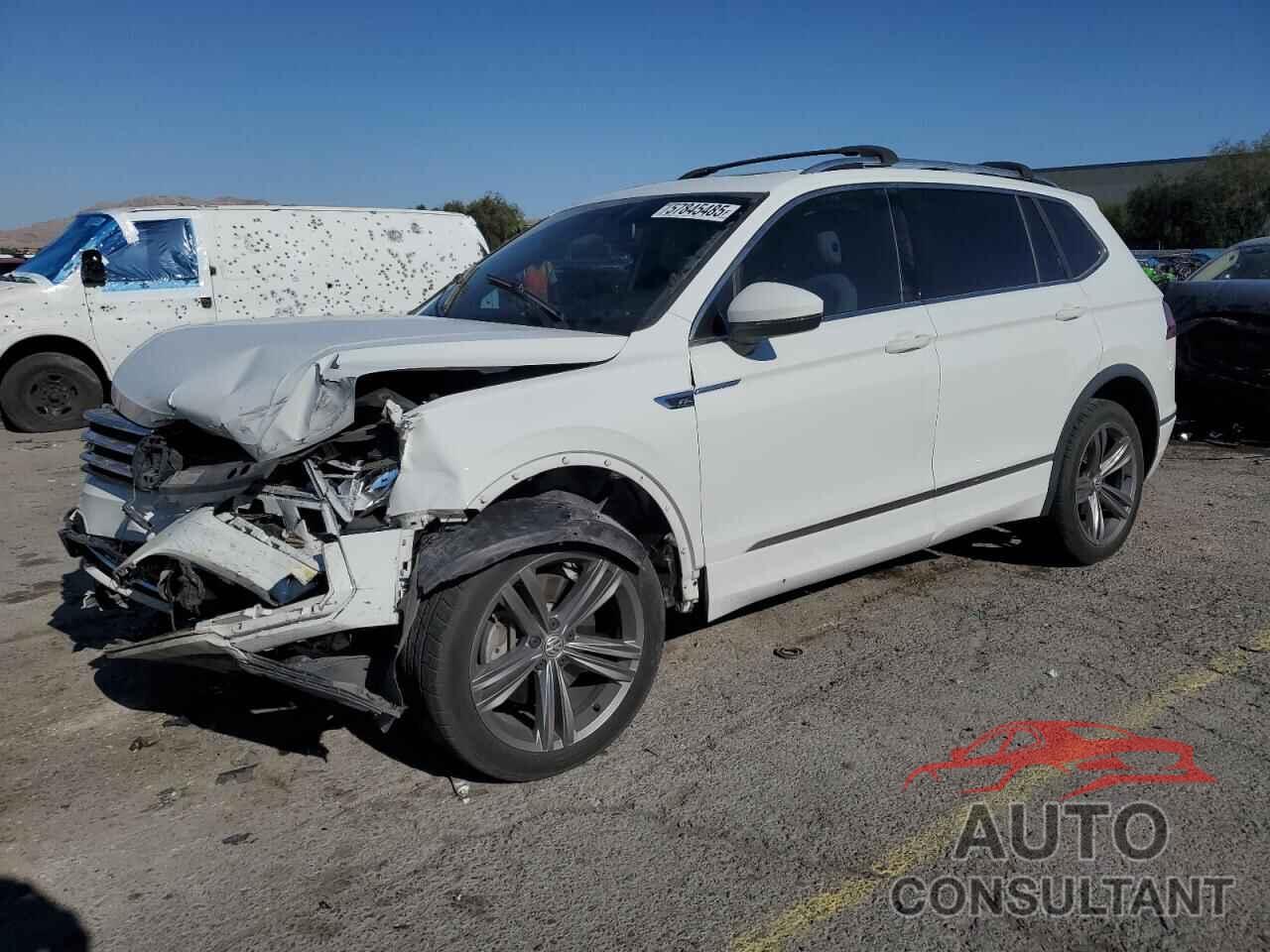 VOLKSWAGEN TIGUAN 2018 - 3VV2B7AX9JM205260