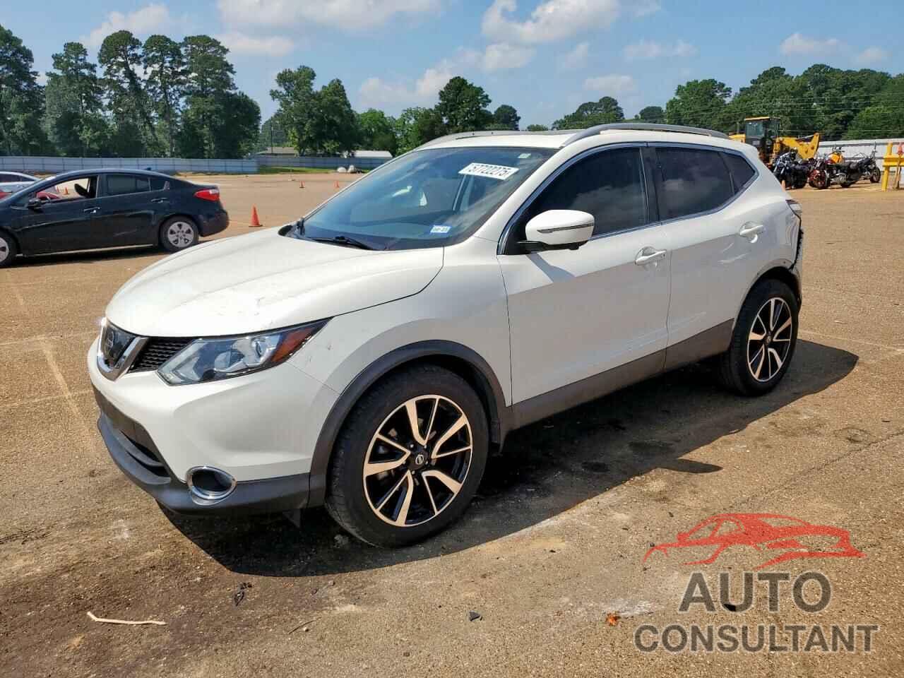 NISSAN ROGUE 2017 - JN1BJ1CP4HW003046