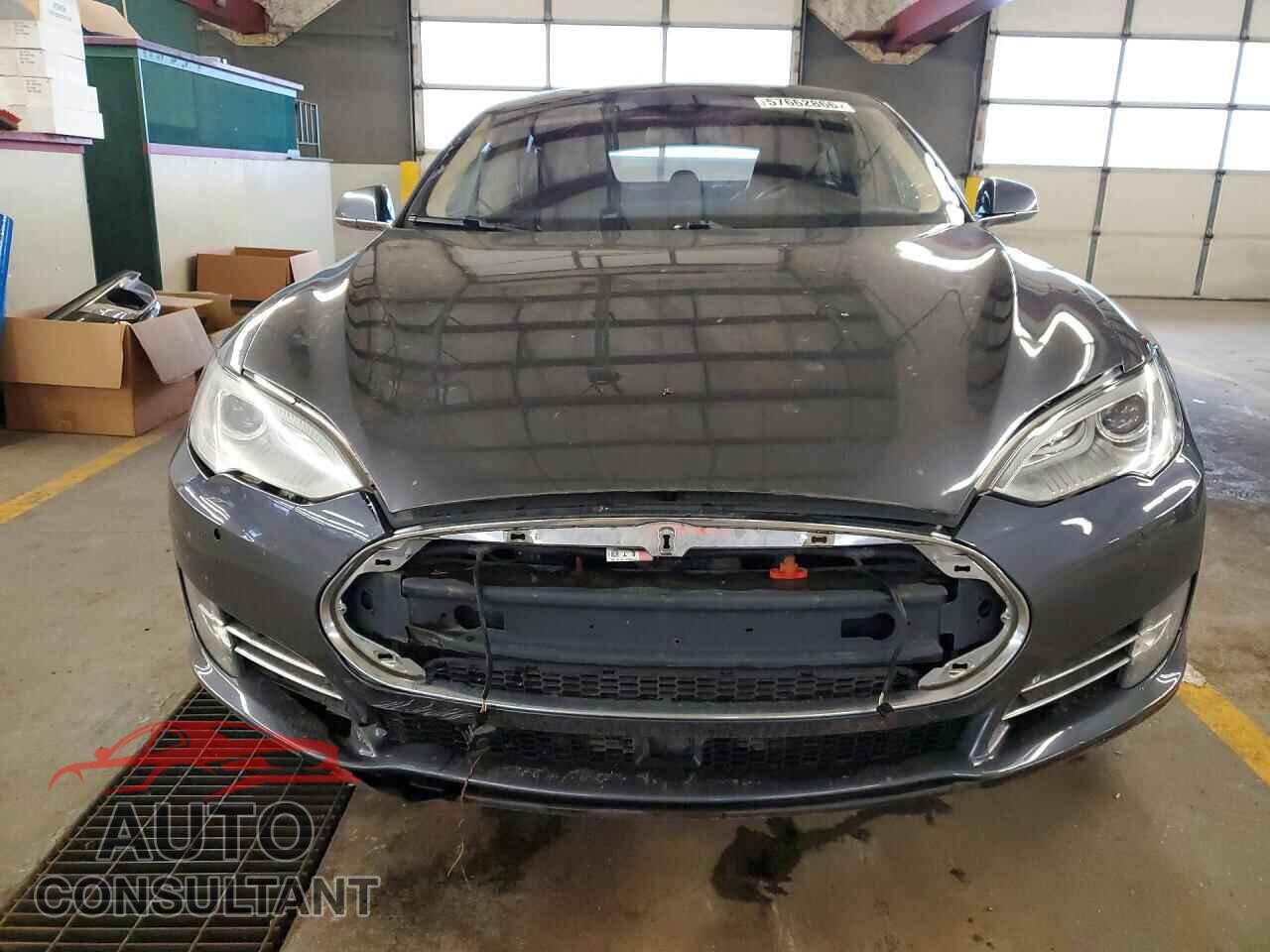 TESLA MODEL S 2014 - 5YJSA1H18EFP54149