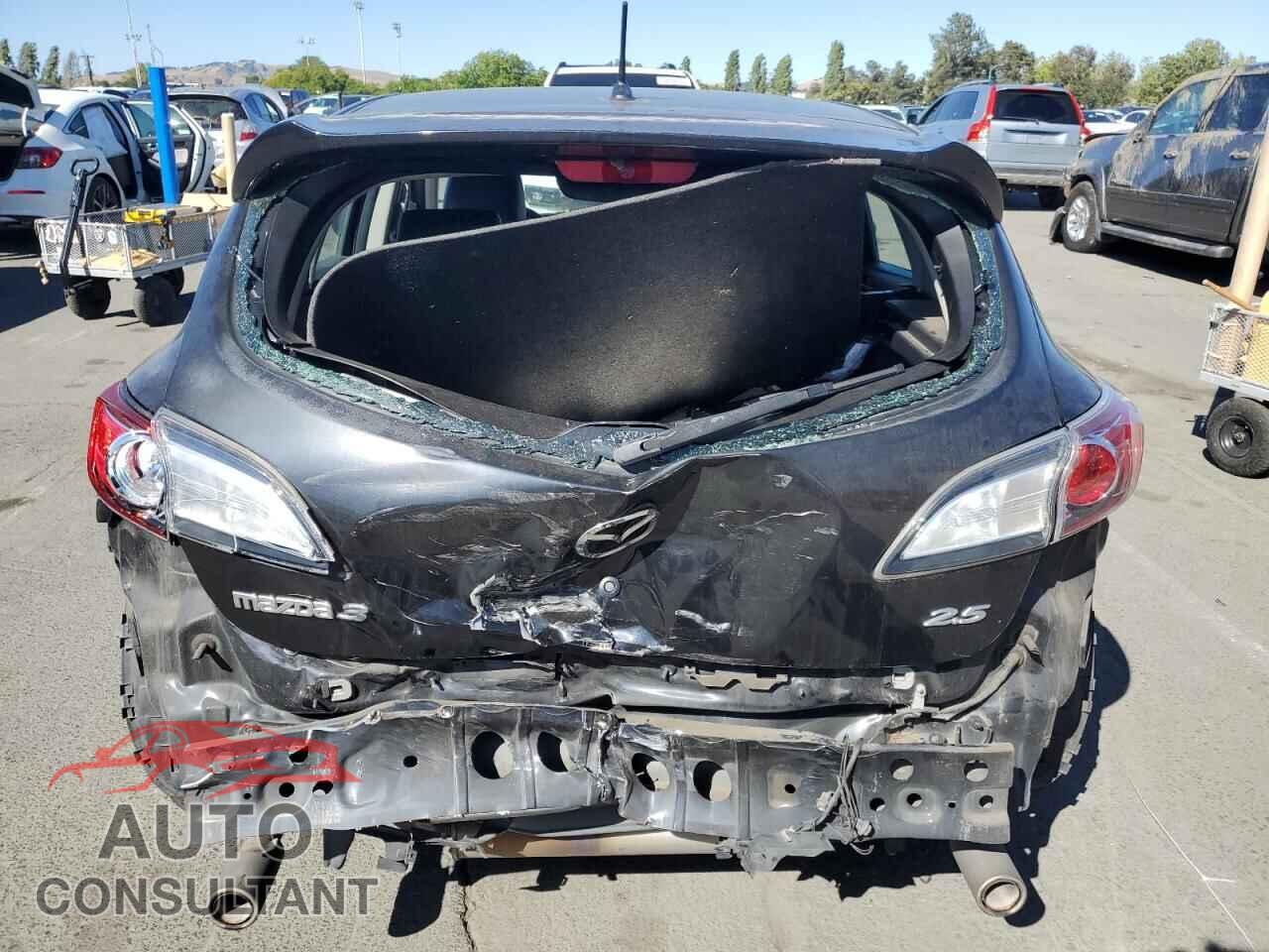 MAZDA MAZDA3 2011 - JM1BL1M68B1490737