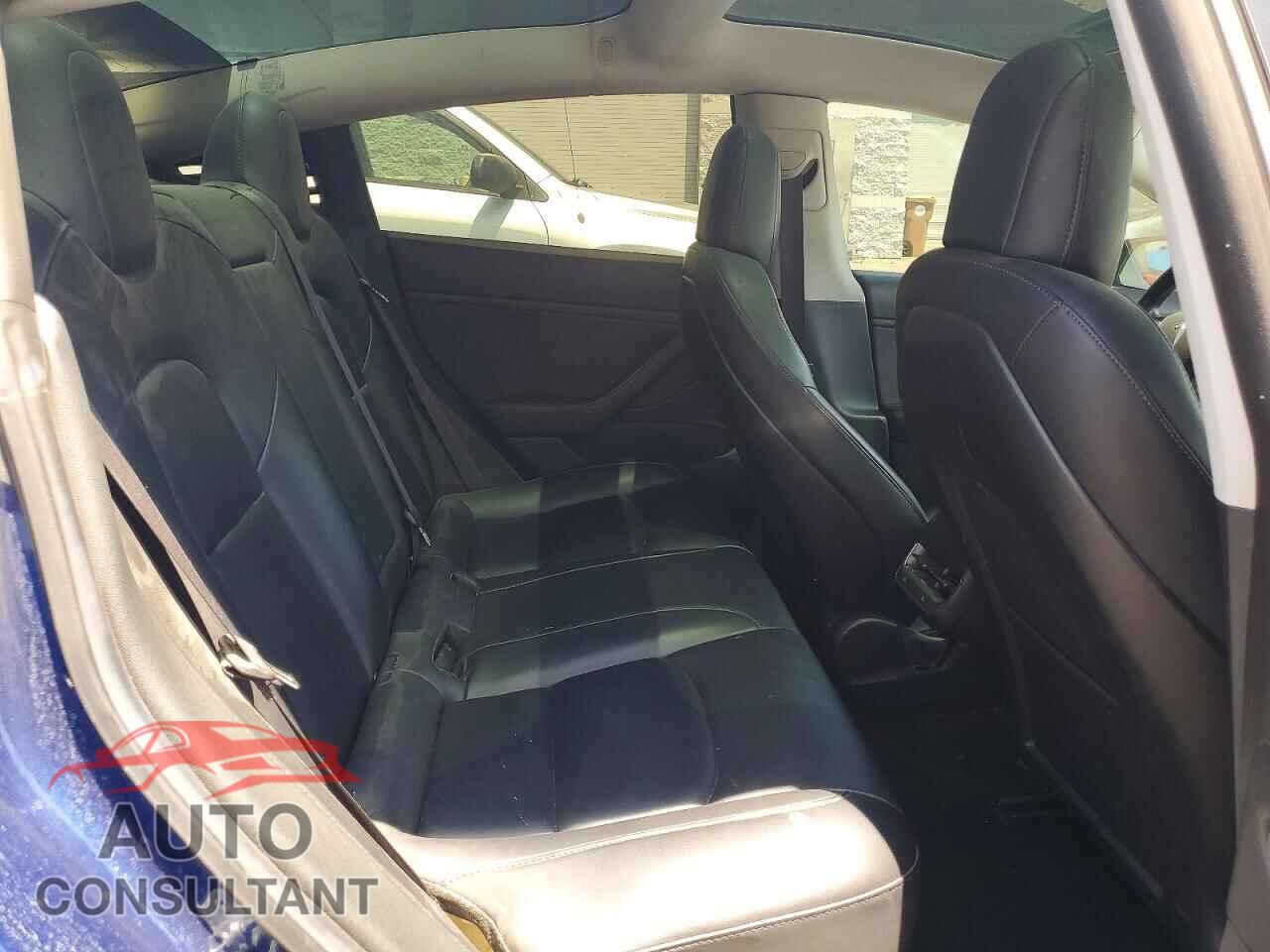 TESLA MODEL 3 2019 - 5YJ3E1EA9KF400732