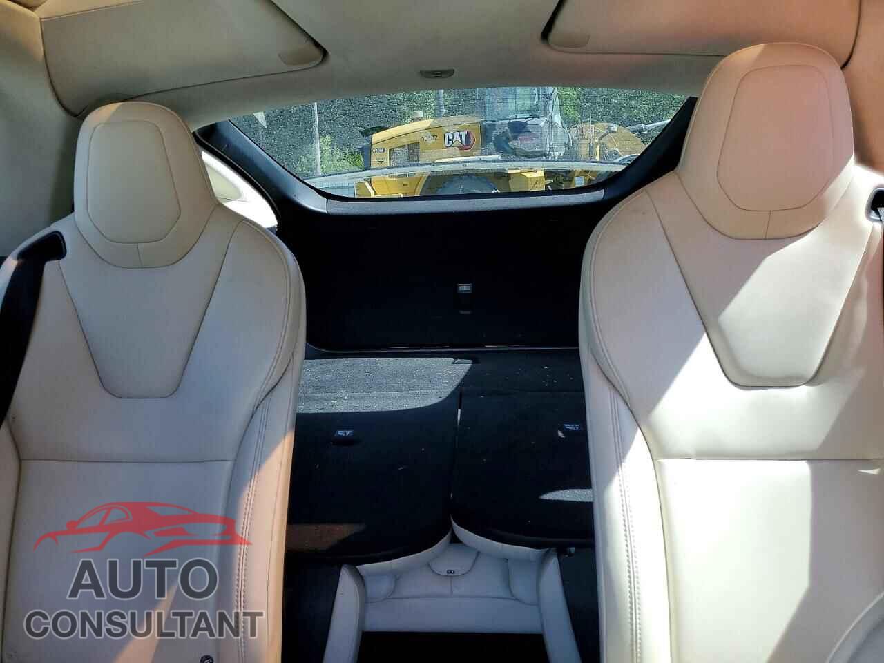 TESLA MODEL X 2018 - 5YJXCBE27JF136057