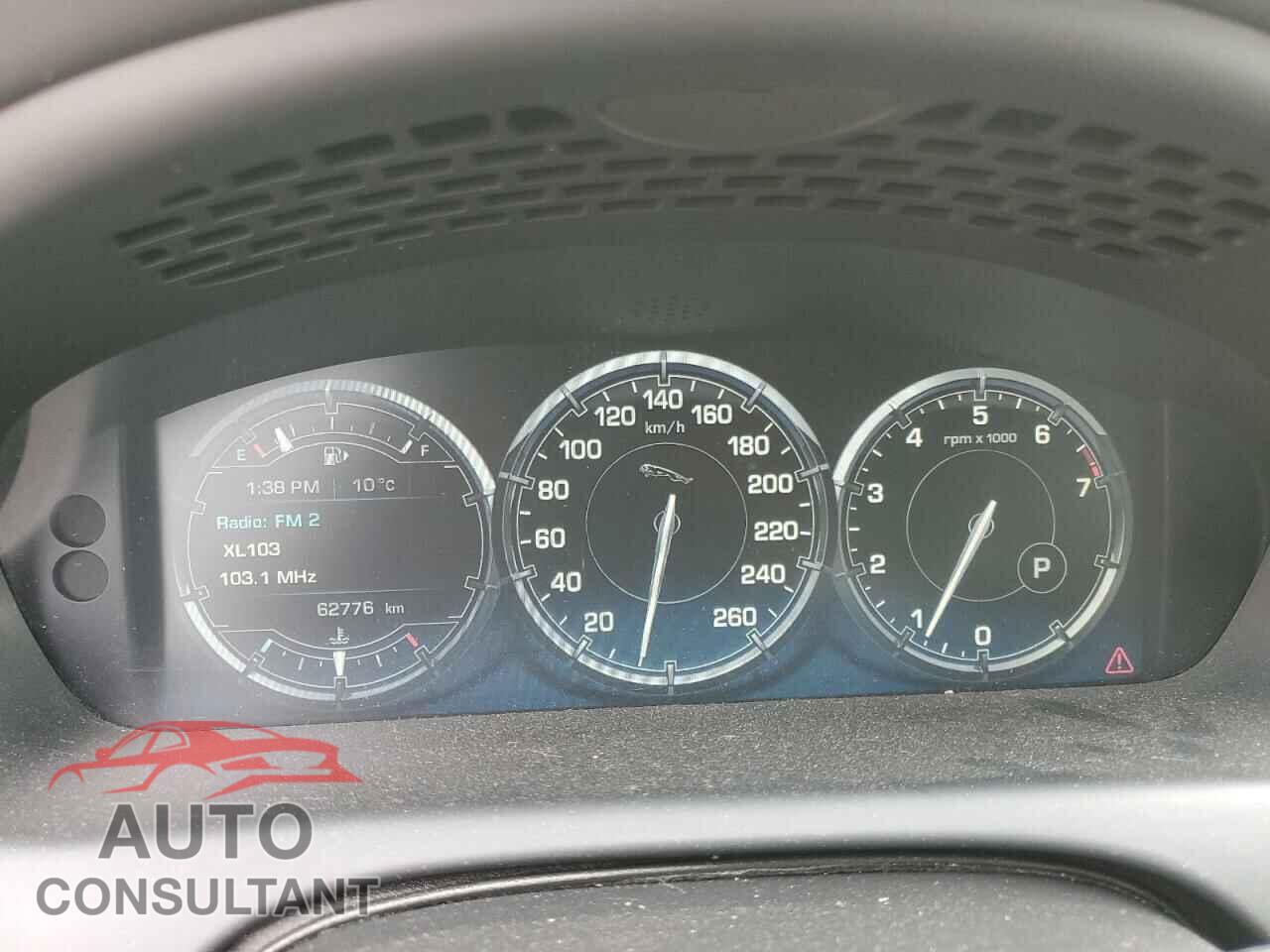 JAGUAR XJ 2015 - SAJXJ1CD3F8V88780