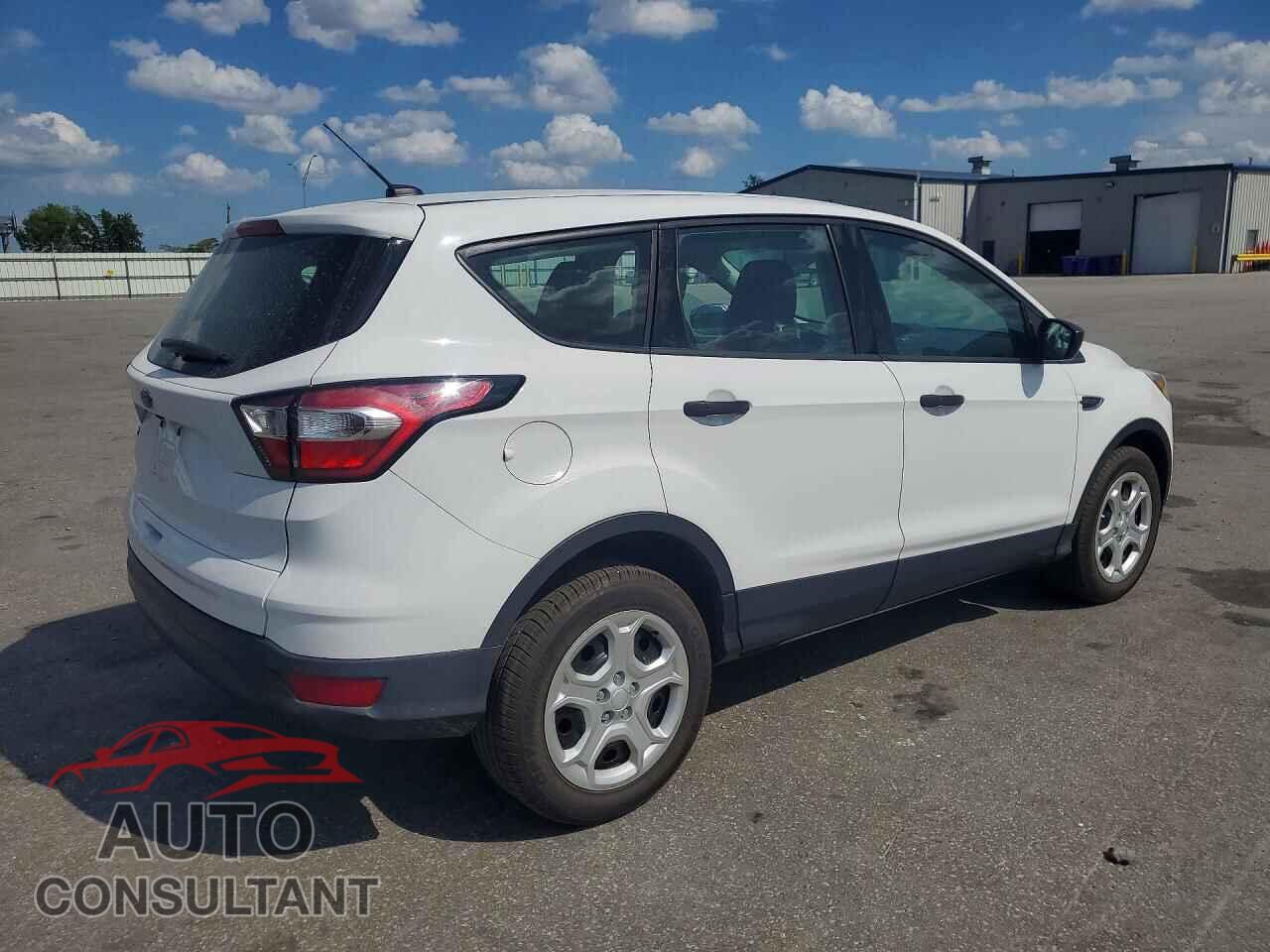 FORD ESCAPE 2017 - 1FMCU0F76HUD34524