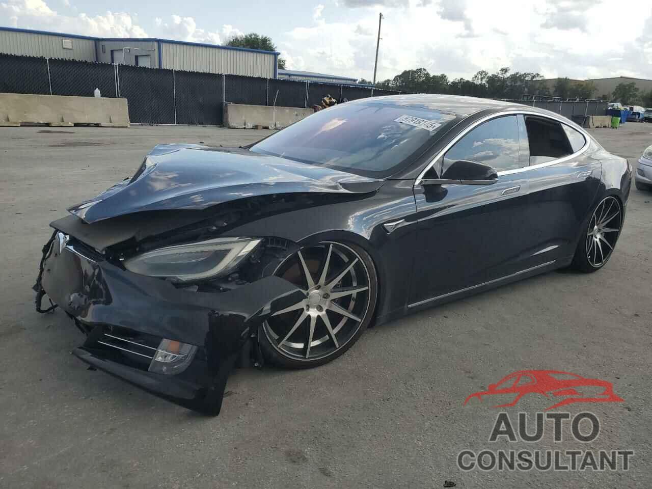 TESLA MODEL S 2017 - 5YJSA1E2XHF194670