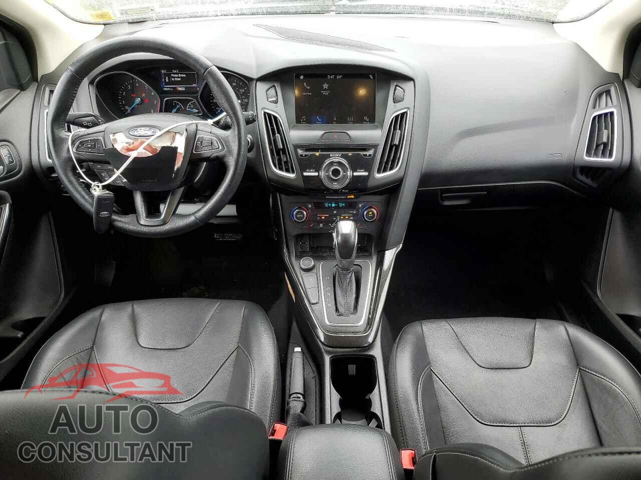 FORD FOCUS 2017 - 1FADP3N20HL213376
