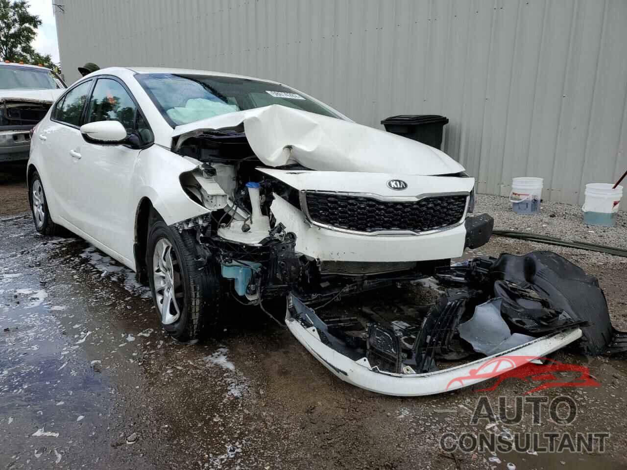 KIA FORTE 2017 - 3KPFK4A71HE020638