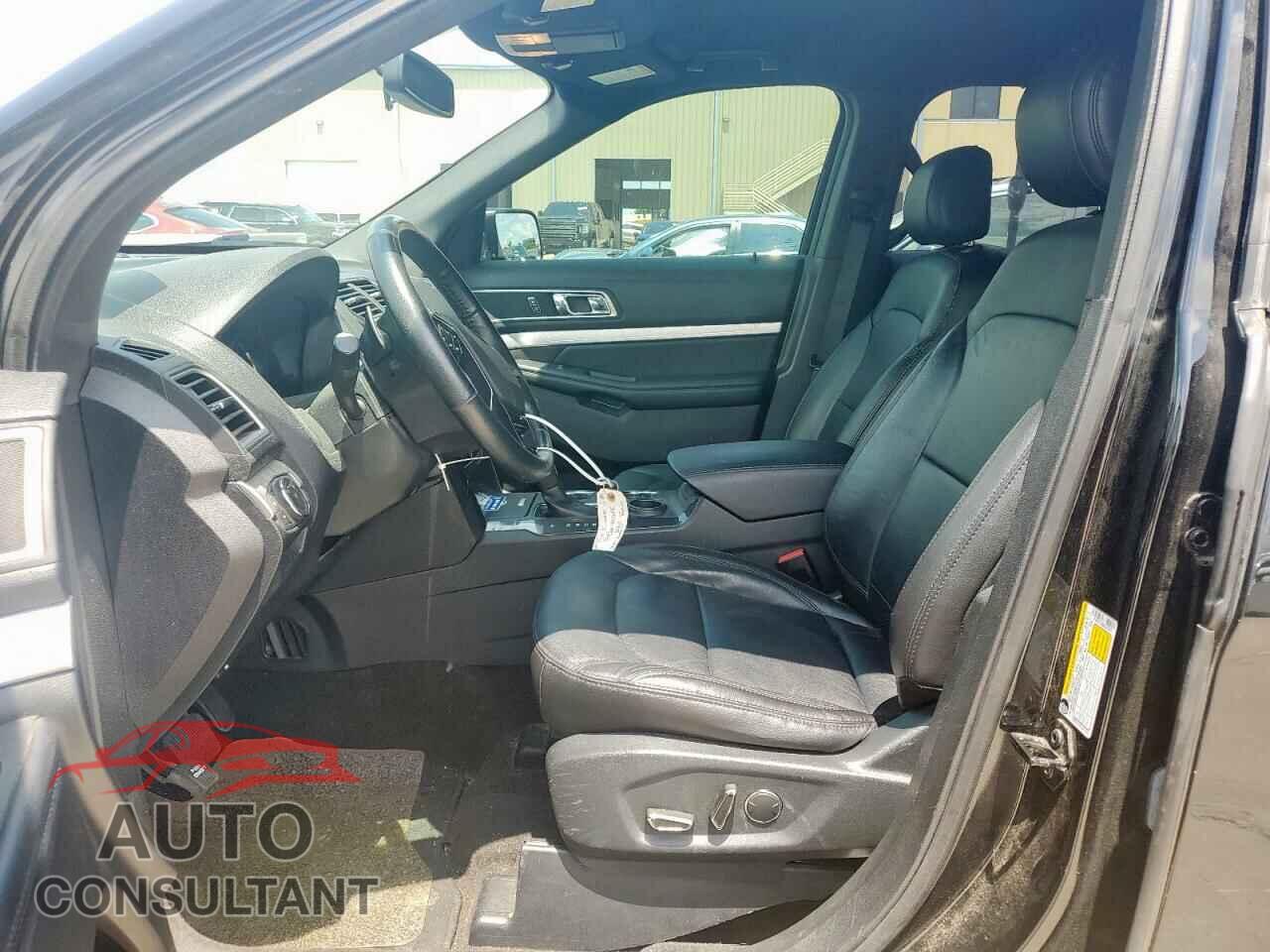 FORD EXPLORER 2017 - 1FM5K7D88HGC53901