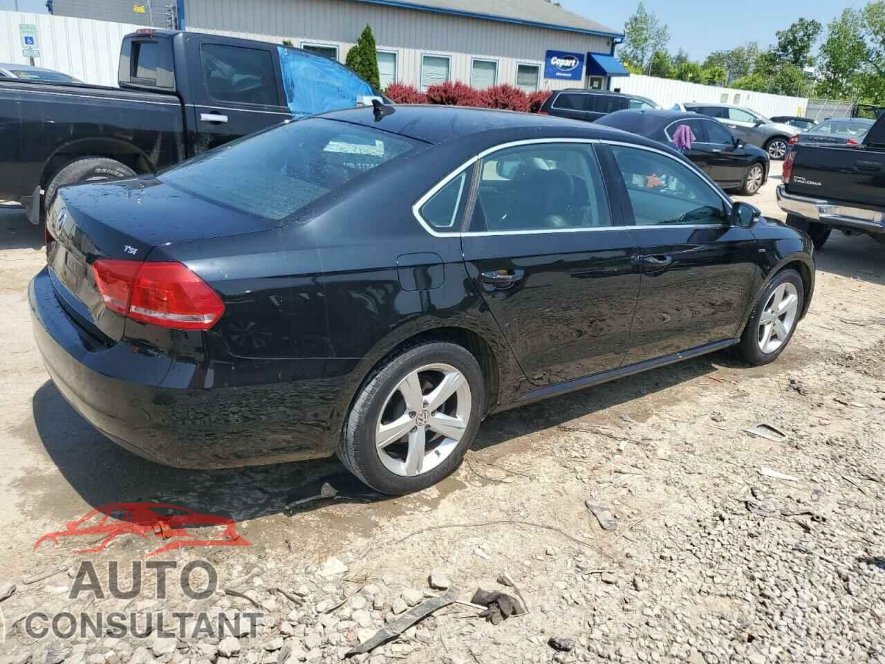 VOLKSWAGEN PASSAT 2015 - 1VWAT7A38FC100266