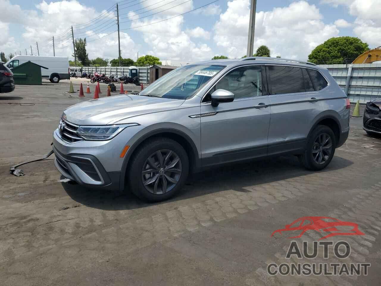 VOLKSWAGEN TIGUAN 2023 - 3VV3B7AX6PM140395