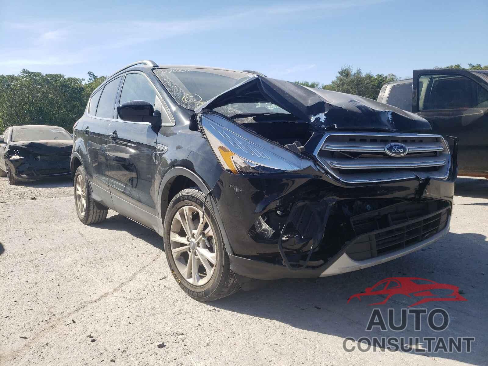 FORD ESCAPE 2018 - 1FMCU0HD8JUD28877