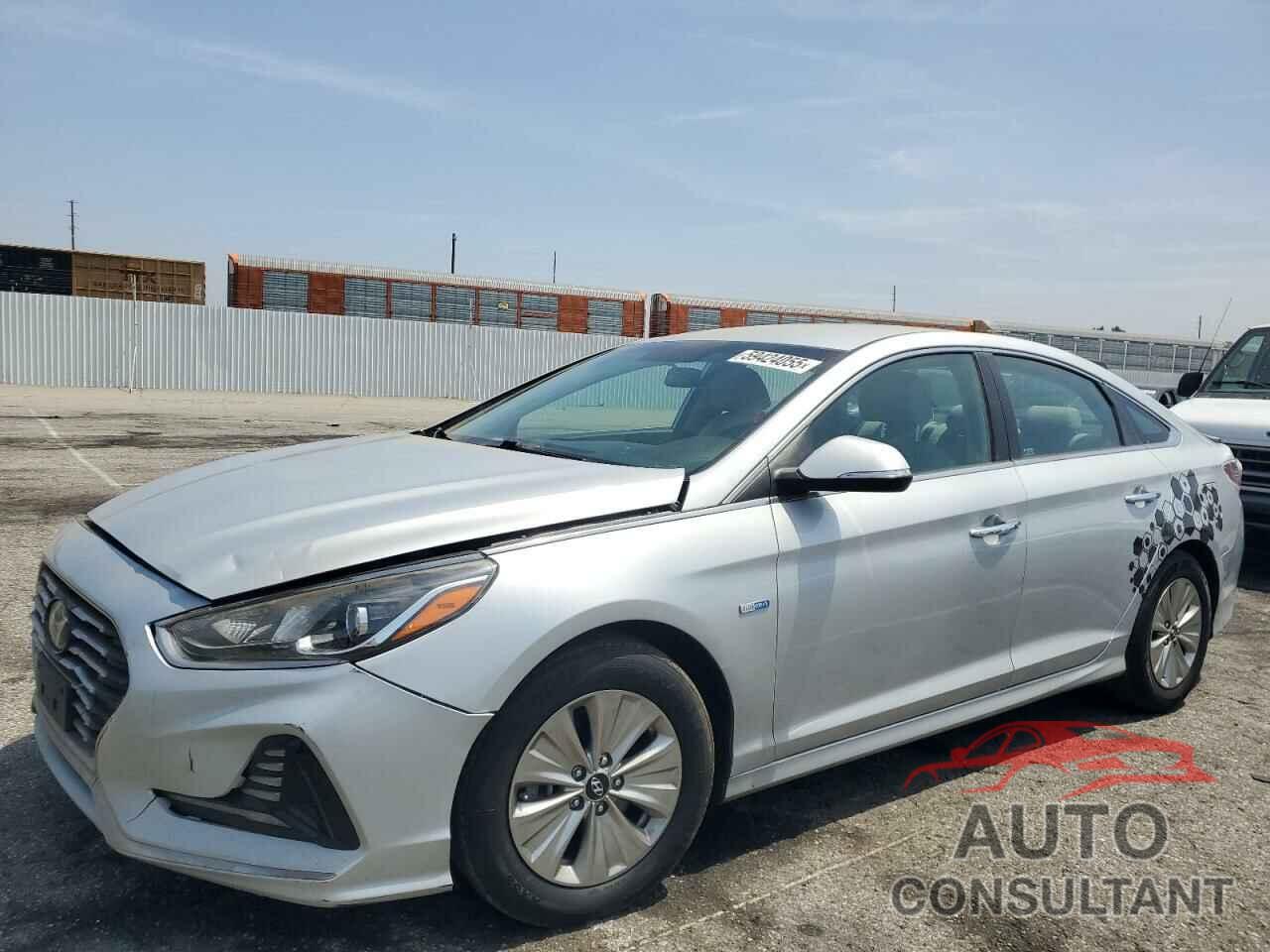 HYUNDAI SONATA 2019 - KMHE24L33KA085051