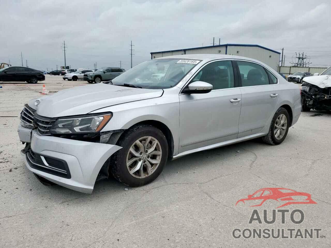 VOLKSWAGEN PASSAT 2017 - 1VWAT7A31HC012758