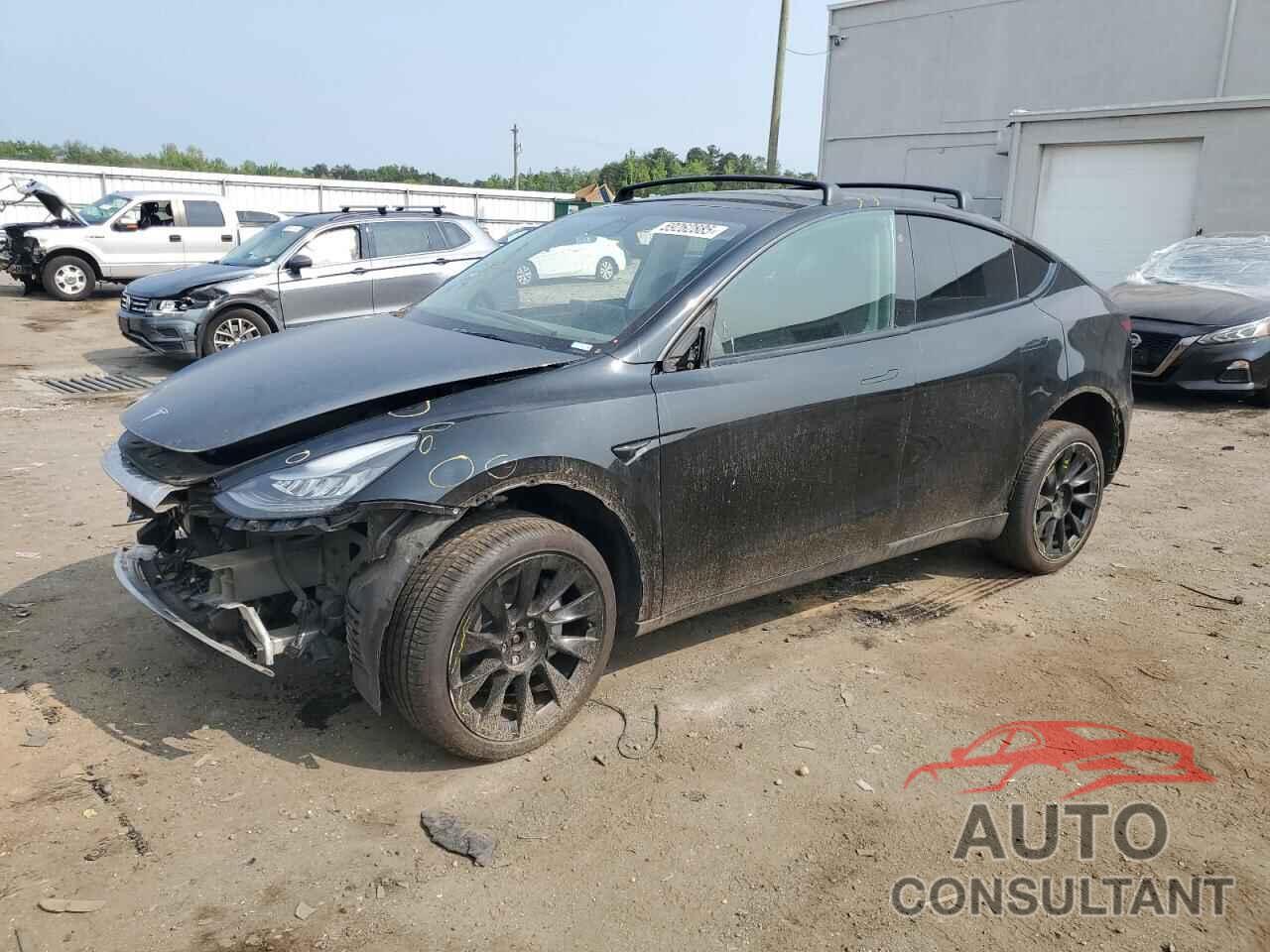 TESLA MODEL Y 2021 - 5YJYGAEE5MF148497