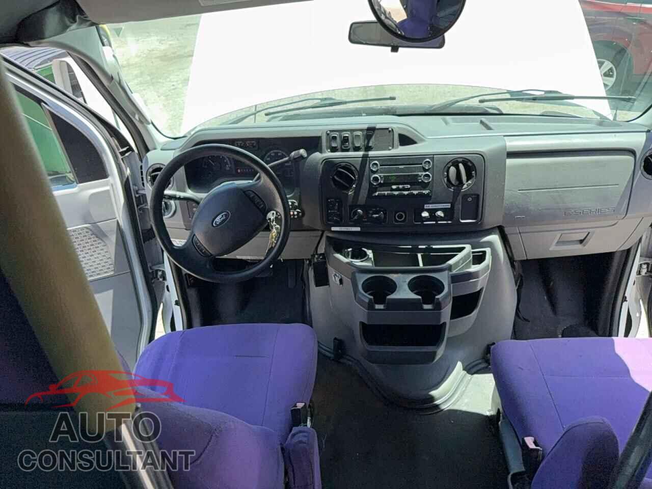 FORD ECONOLINE 2010 - 1FDXE4FSXADA45159