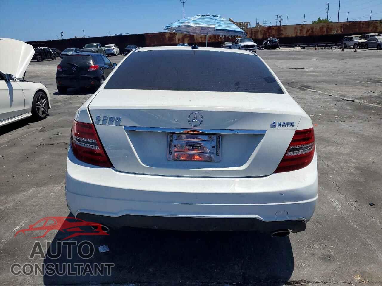 MERCEDES-BENZ C-CLASS 2012 - WDDGF8BB0CF920180