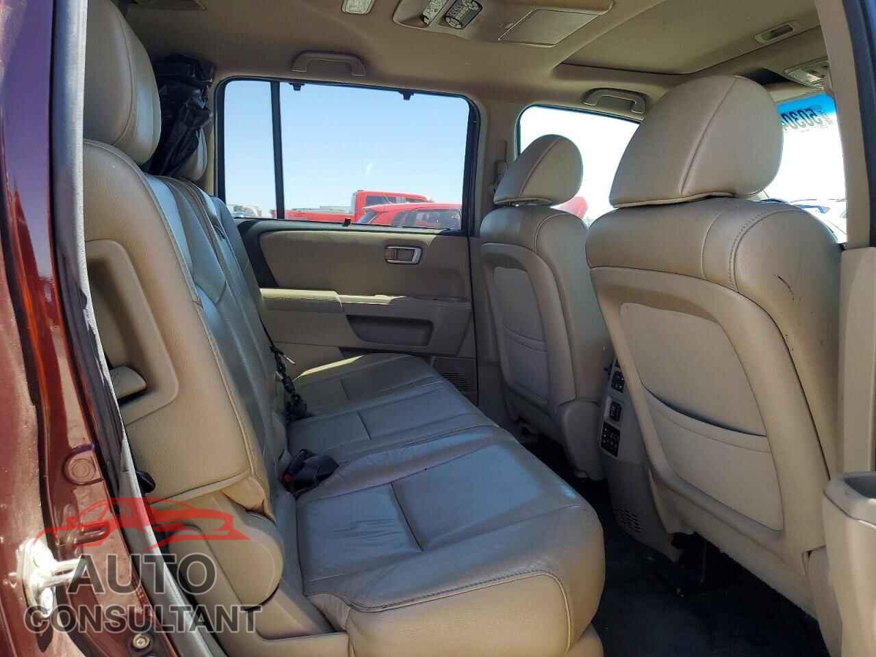 HONDA PILOT 2012 - 5FNYF3H93CB027155