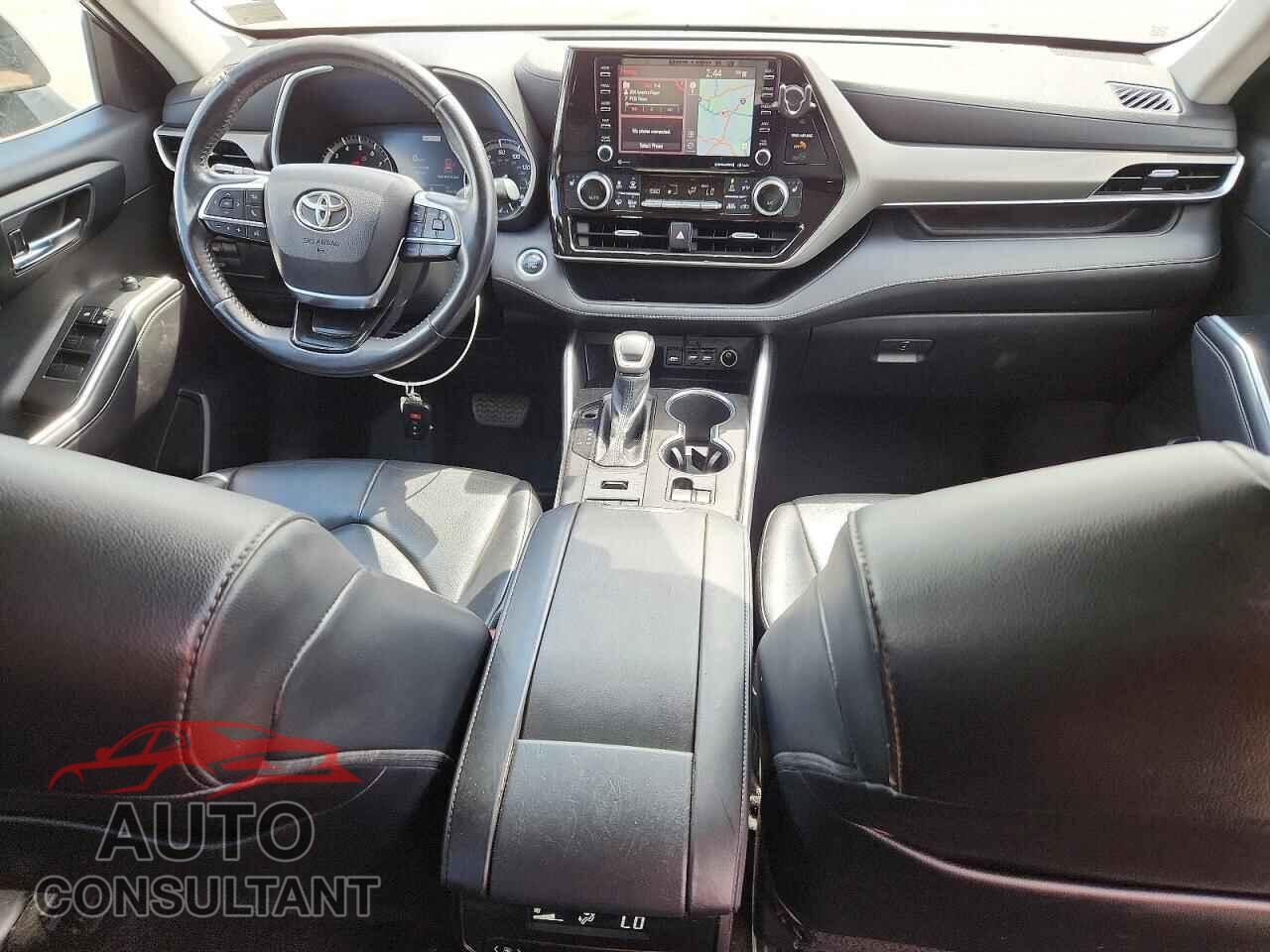 TOYOTA HIGHLANDER 2021 - 5TDHZRBH3MS160666