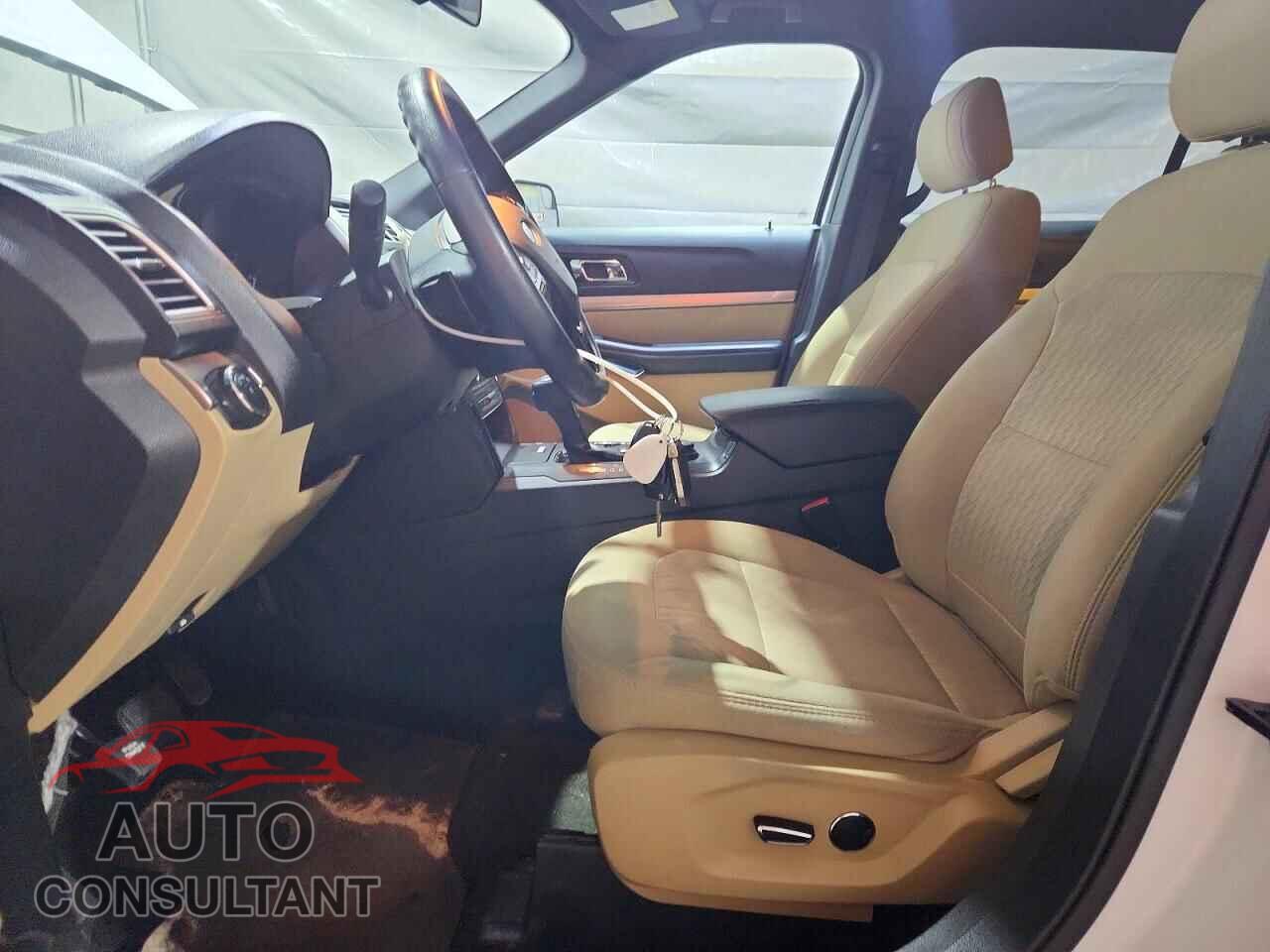 FORD EXPLORER 2017 - 1FM5K8B84HGE40304
