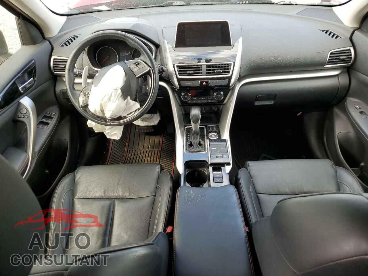 MITSUBISHI ECLIPSE 2018 - JA4AT5AA5JZ040842