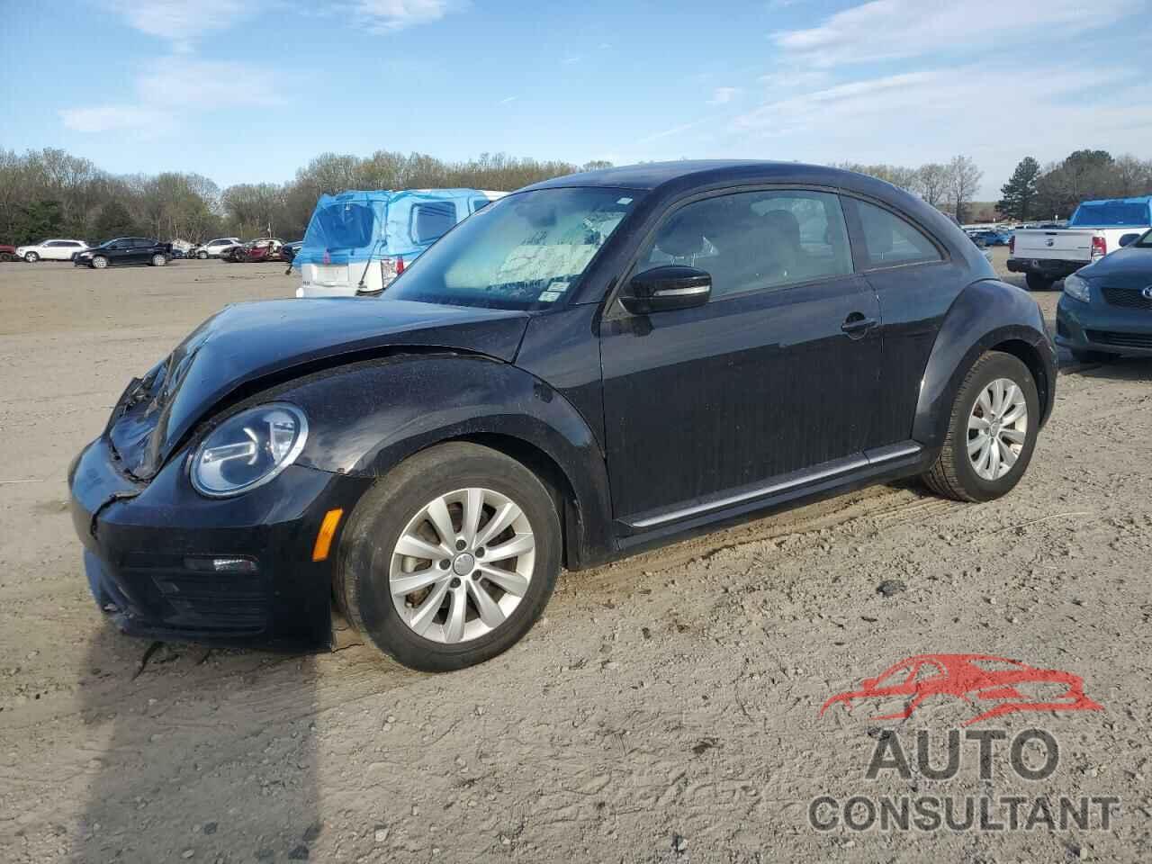 VOLKSWAGEN BEETLE 2019 - 3VWFD7ATXKM710844