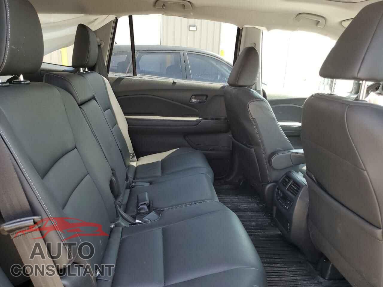HONDA PILOT 2021 - 5FNYF6H75MB507635