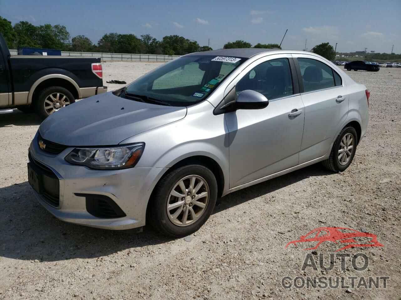 CHEVROLET SONIC 2017 - 1G1JD5SH0H4132326