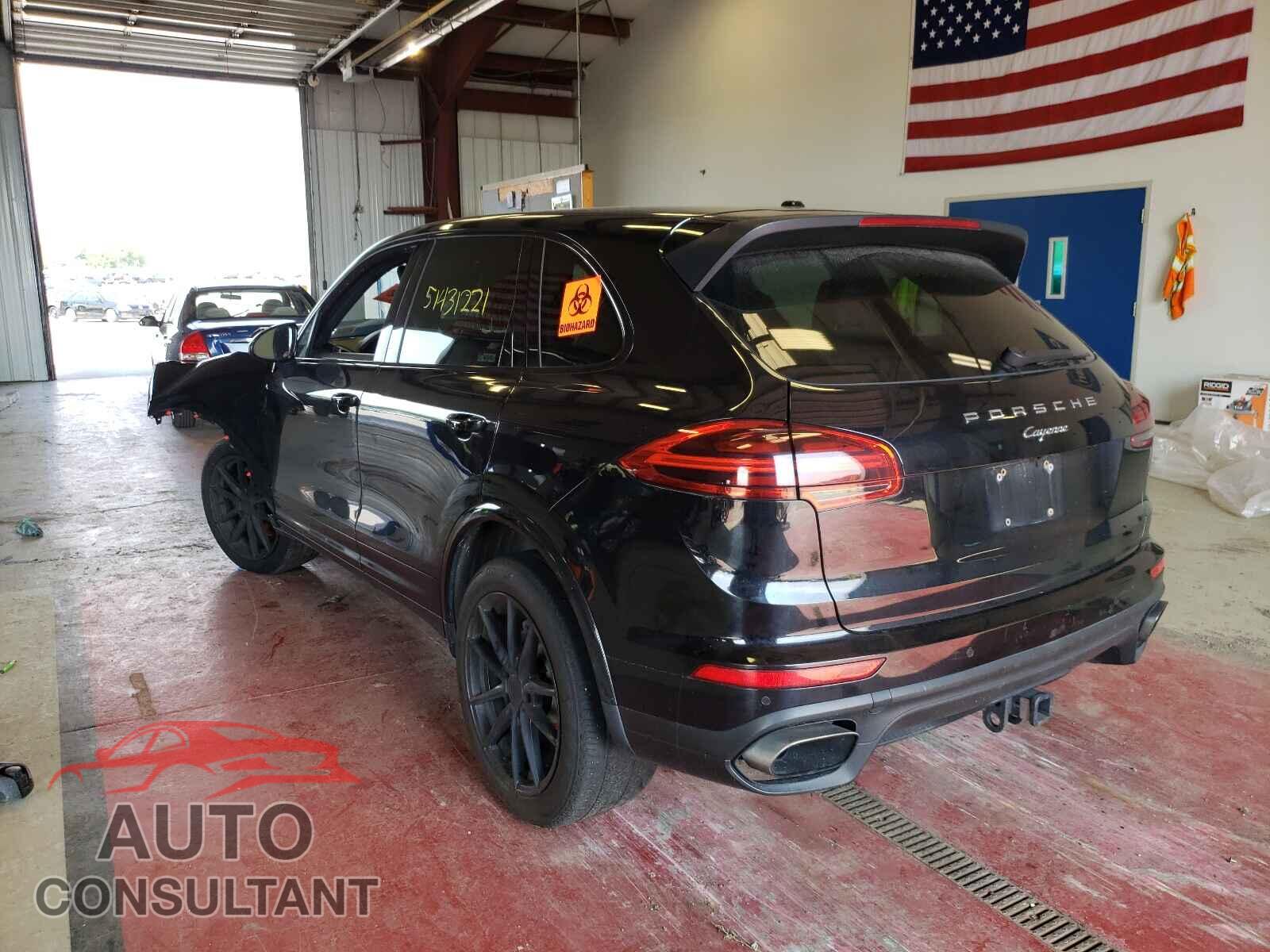 PORSCHE CAYENNE 2017 - WP1AA2A22HKA80204