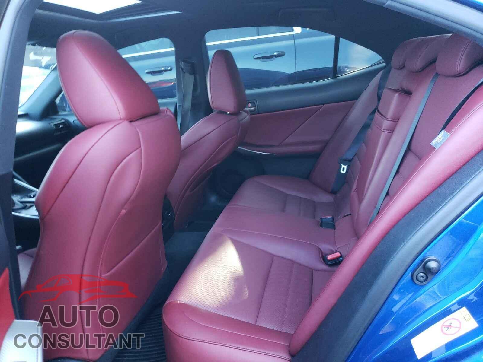 LEXUS IS 2017 - JTHCM1D28H5021548
