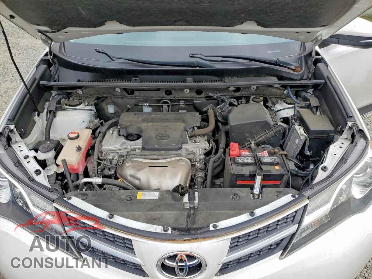 TOYOTA RAV4 2015 - JTMRFREV1FD169508