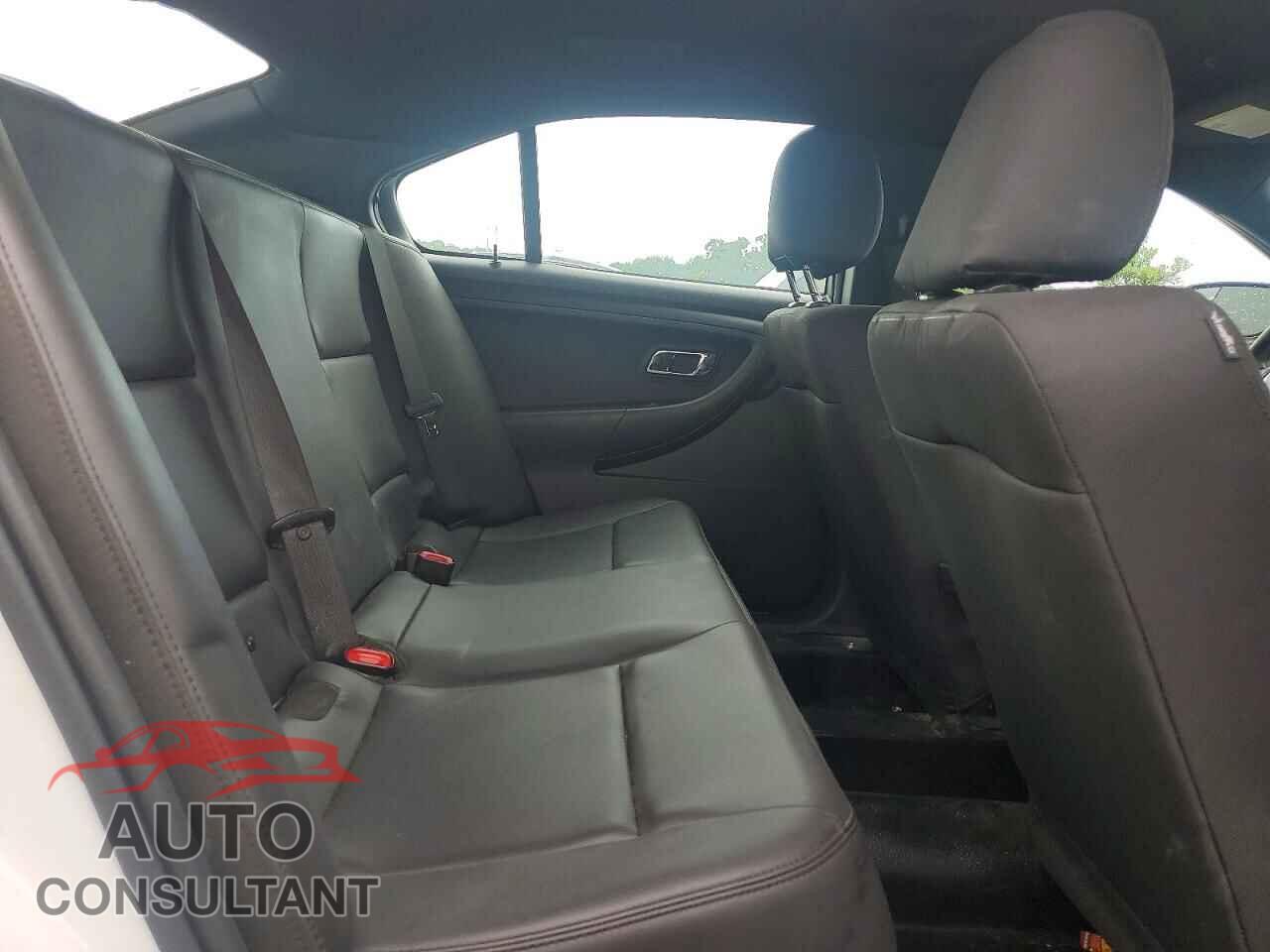 FORD TAURUS 2019 - 1FAHP2MK5KG103176