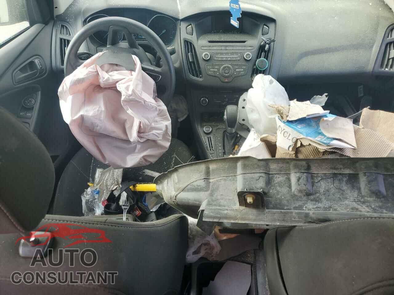FORD FOCUS 2017 - 1FADP3E24HL282698