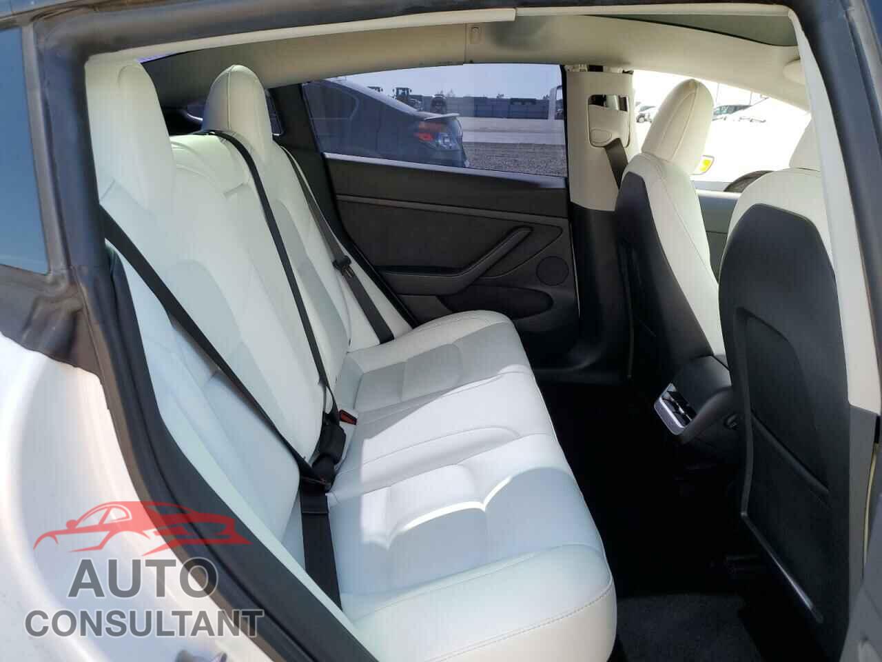 TESLA MODEL 3 2021 - 5YJ3E1EA0MF072457