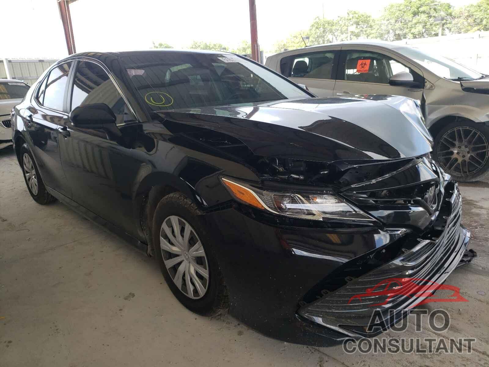 TOYOTA CAMRY 2018 - 4T1B11HK2JU044427