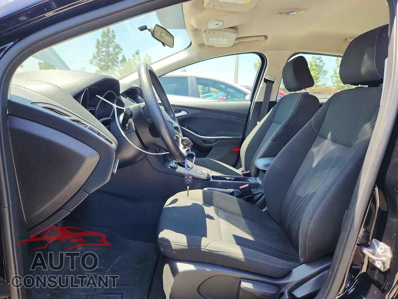 FORD FOCUS 2017 - 1FADP3K25HL252839