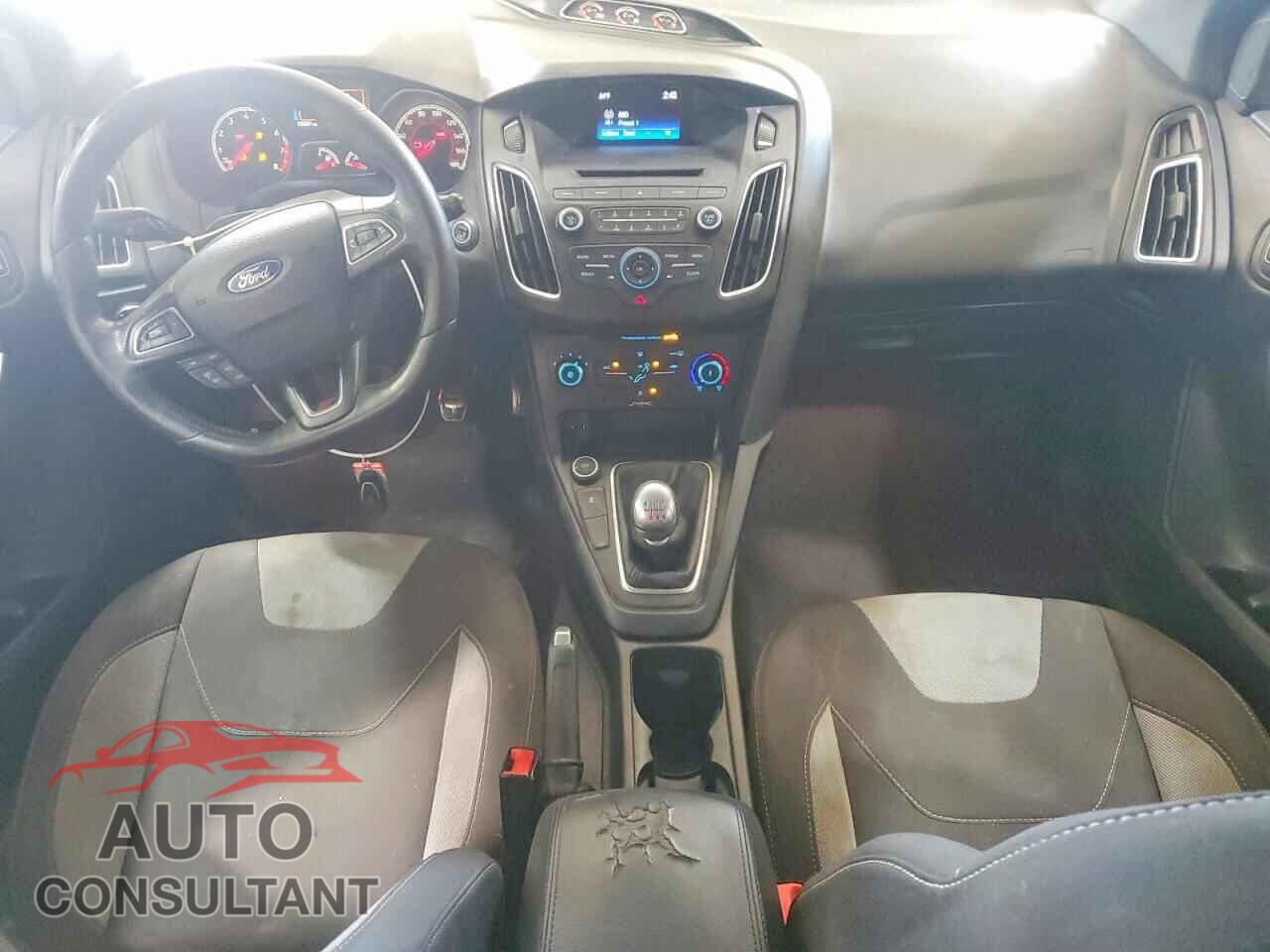 FORD FOCUS 2016 - 1FADP3L94GL354997