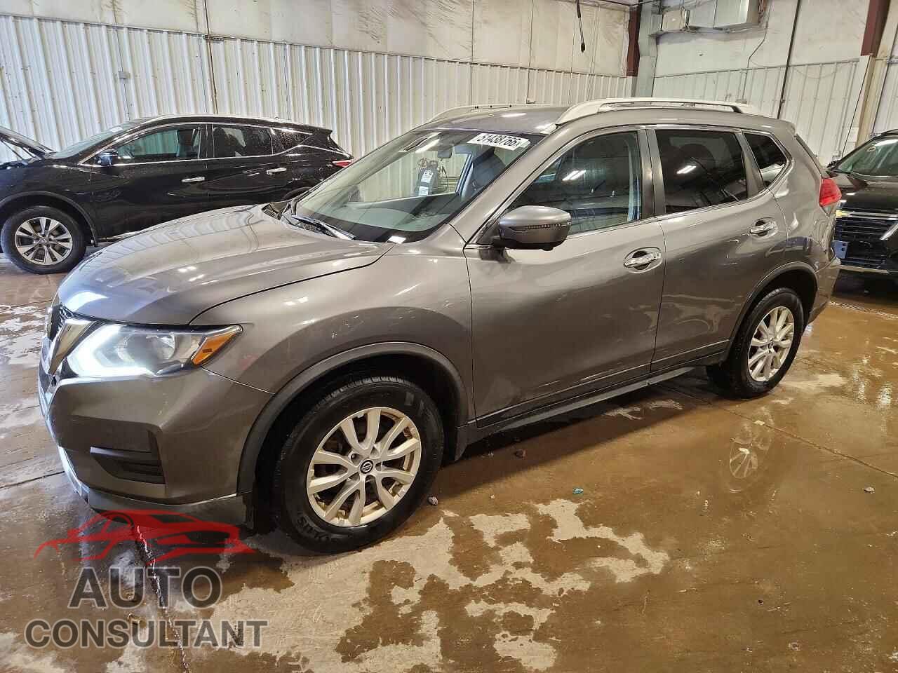 NISSAN ROGUE 2017 - KNMAT2MV4HP558868