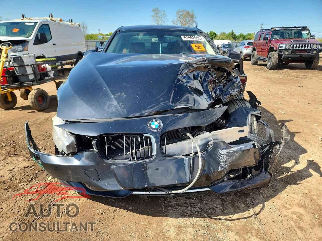 BMW 3 SERIES 2012 - WBA3A5C54CF257840