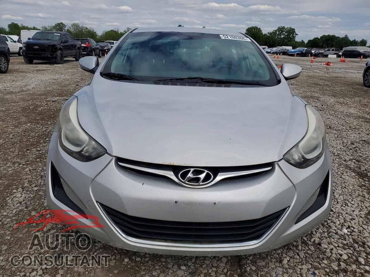 HYUNDAI ELANTRA 2015 - KMHDH4AE4FU352829