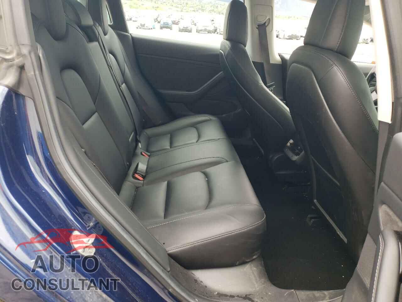 TESLA MODEL 3 2018 - 5YJ3E1EB9JF064720